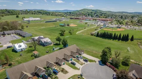 135 Alger Lane Broadway VA 22815