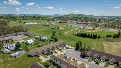 135 Alger Lane Broadway VA 22815