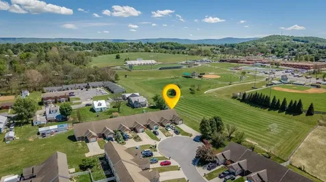135 Alger Lane Broadway VA 22815