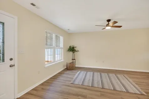 135 Alger Lane Broadway VA 22815