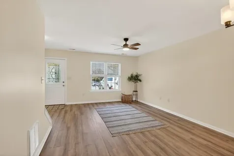 135 Alger Lane Broadway VA 22815