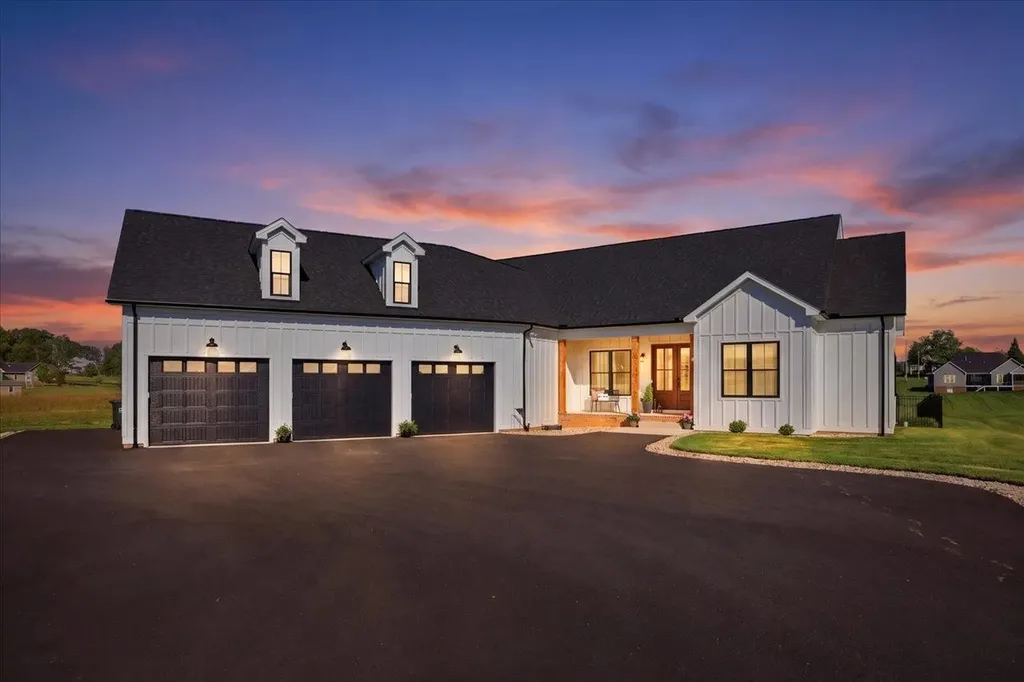 29 Sundown Drive Waynesboro VA 22980
