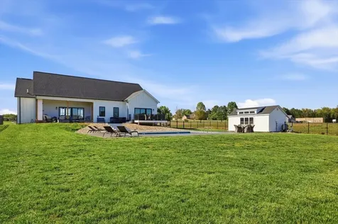 29 Sundown Drive Waynesboro VA 22980