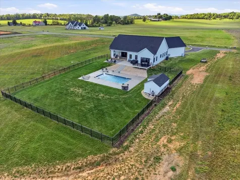 29 Sundown Drive Waynesboro VA 22980