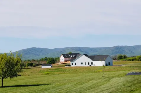 29 Sundown Drive Waynesboro VA 22980