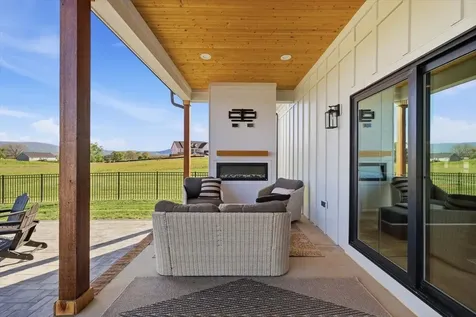 29 Sundown Drive Waynesboro VA 22980