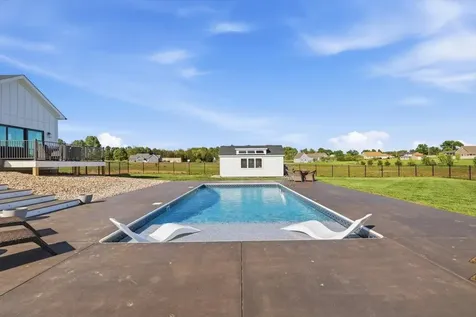 29 Sundown Drive Waynesboro VA 22980