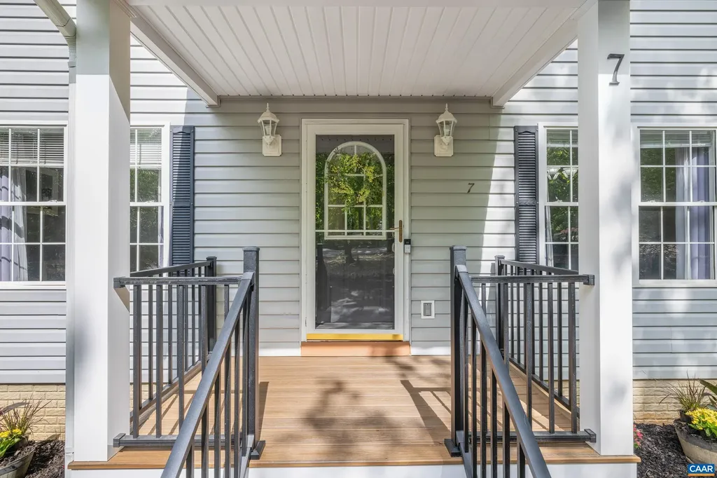 7 Ashcake Terrace Palmyra VA 22963