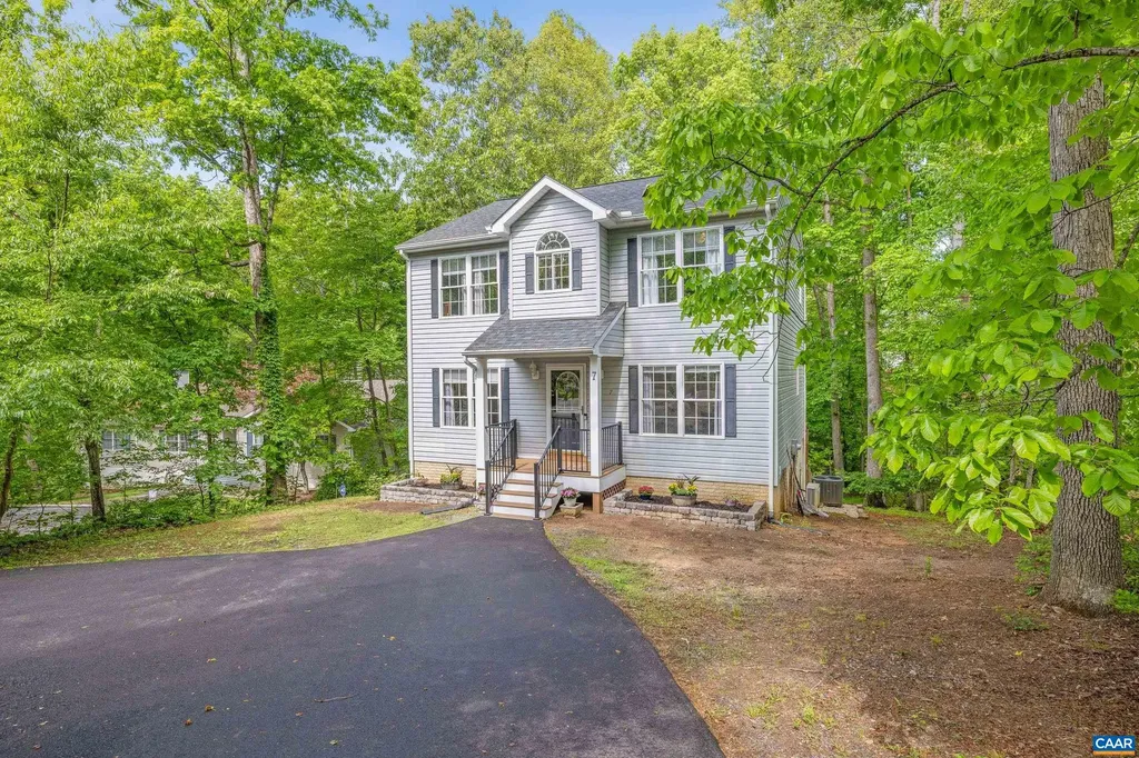 7 Ashcake Terrace Palmyra VA 22963