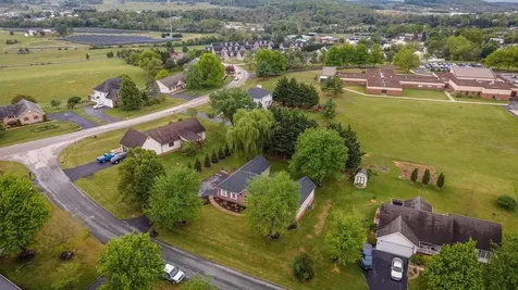 20 Dirby Way Fishersville VA 22939