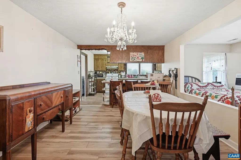 10002 Dyke Road Stanardsville VA 22973
