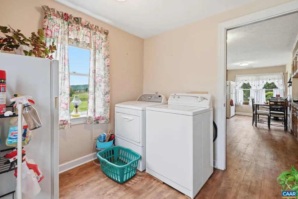 10002 Dyke Road Stanardsville VA 22973