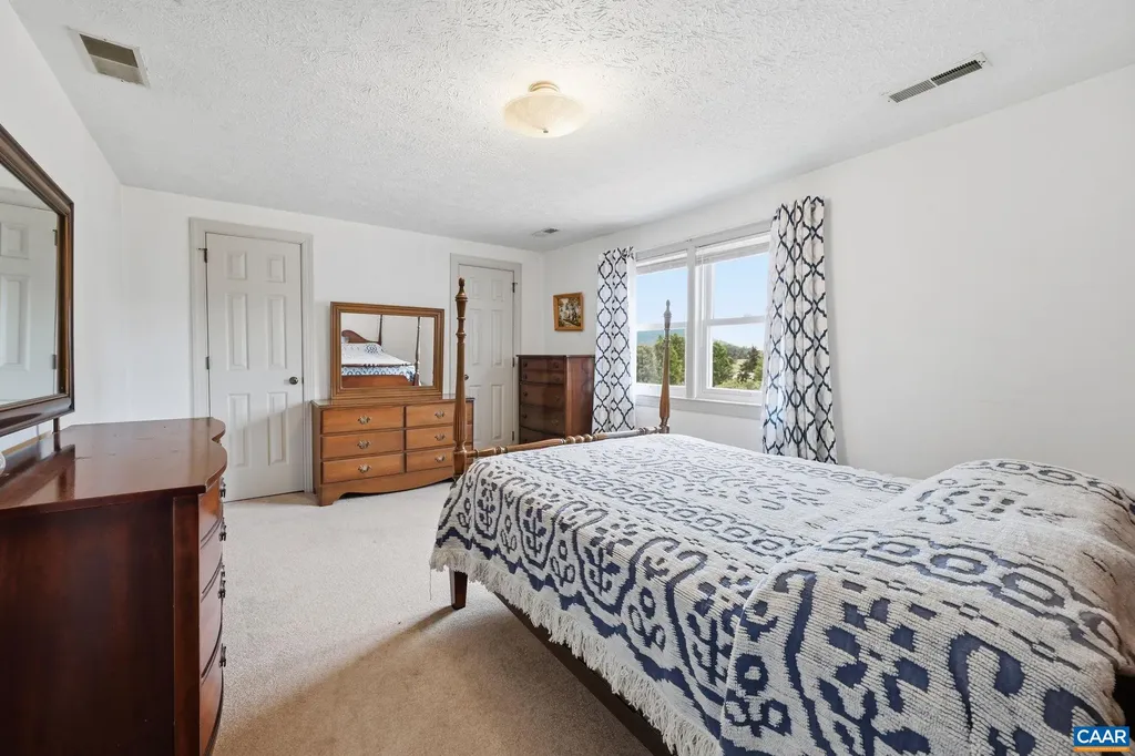 10002 Dyke Road Stanardsville VA 22973