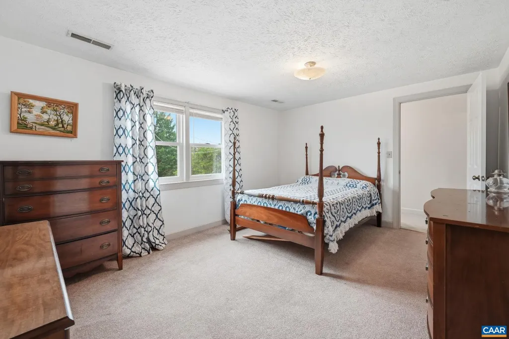 10002 Dyke Road Stanardsville VA 22973