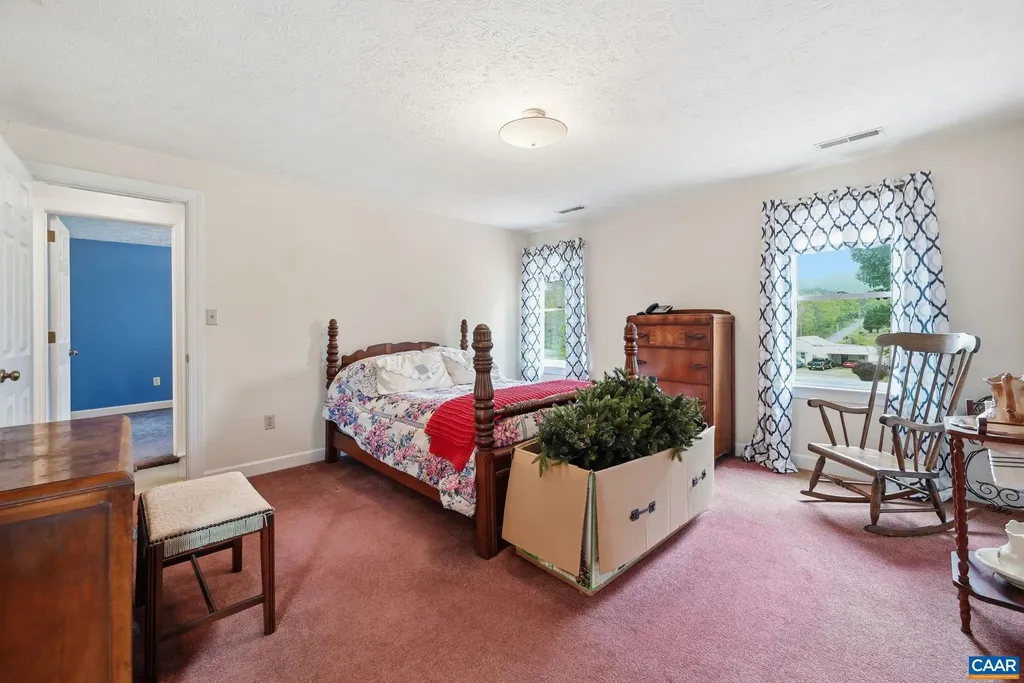 10002 Dyke Road Stanardsville VA 22973