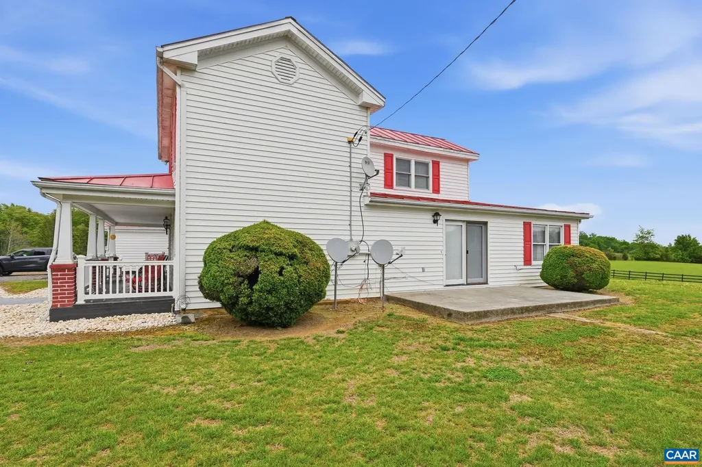 10002 Dyke Road Stanardsville VA 22973