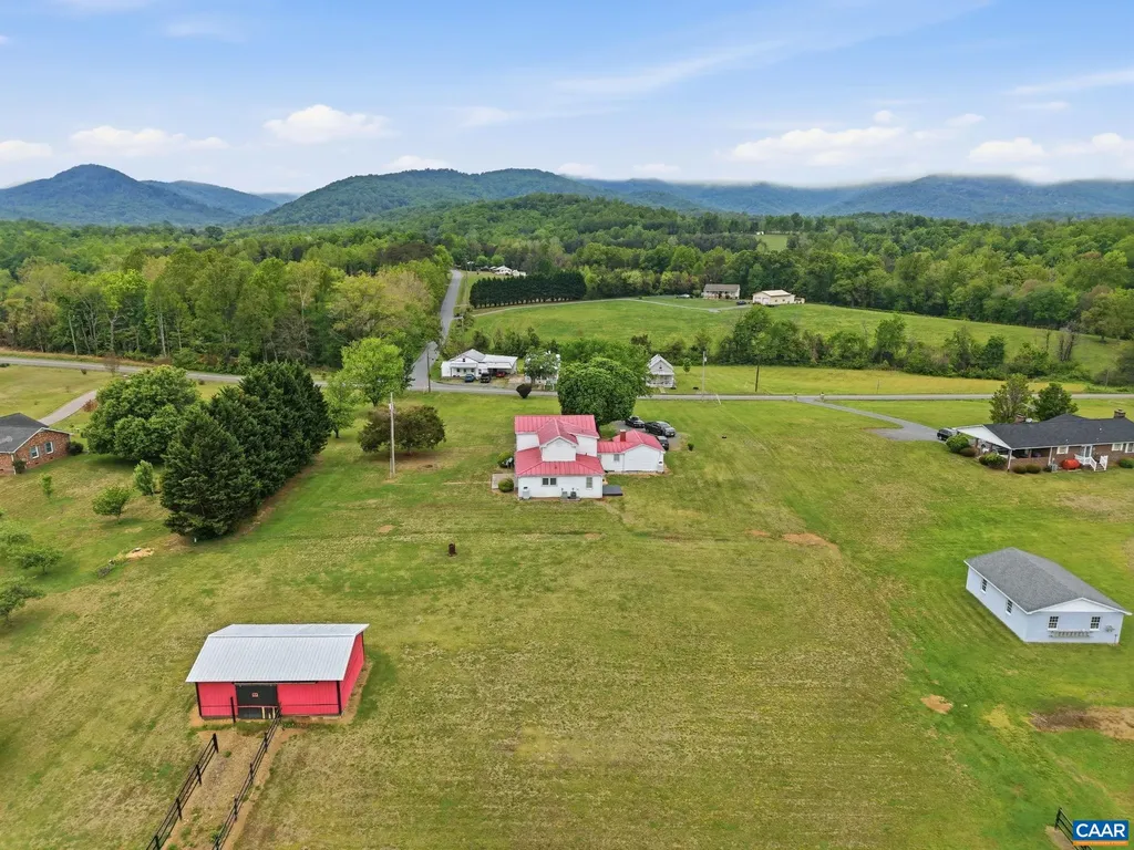 10002 Dyke Road Stanardsville VA 22973