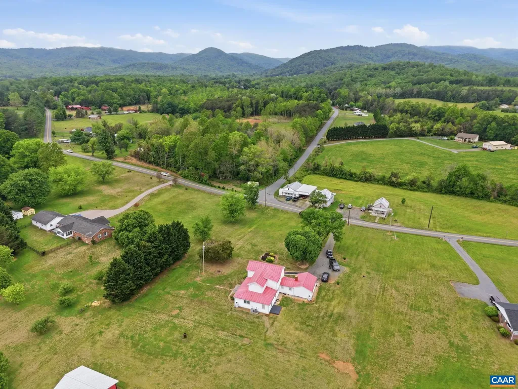 10002 Dyke Road Stanardsville VA 22973