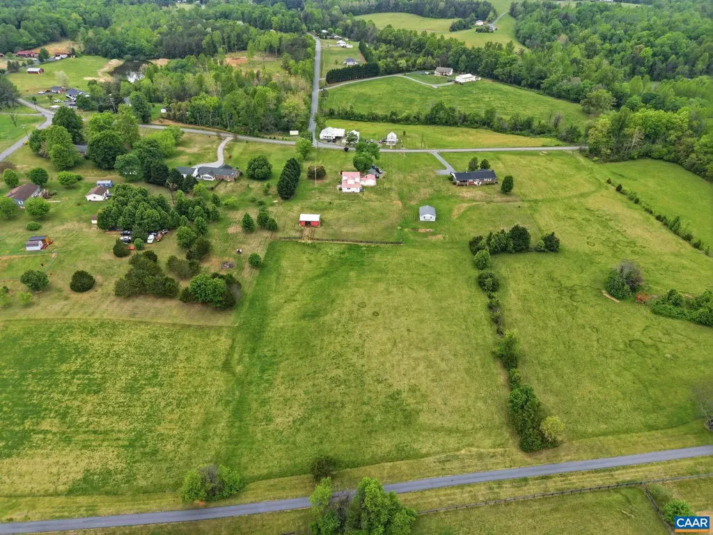 10002 Dyke Road Stanardsville VA 22973