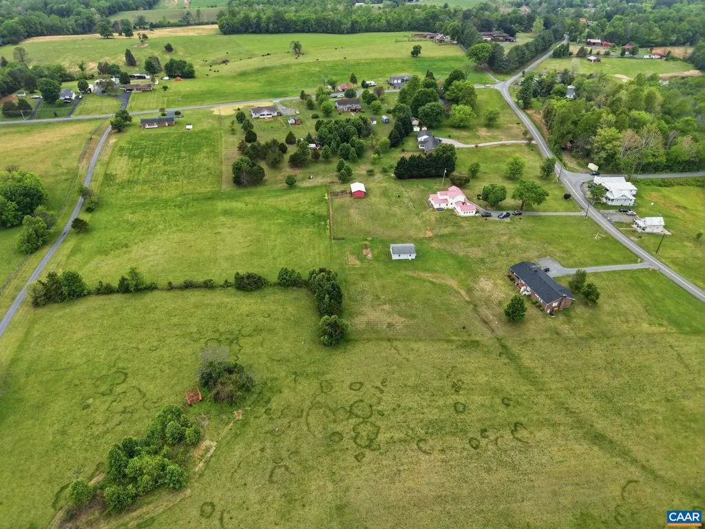 10002 Dyke Road Stanardsville VA 22973
