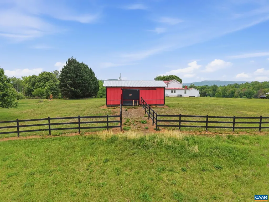 10002 Dyke Road Stanardsville VA 22973
