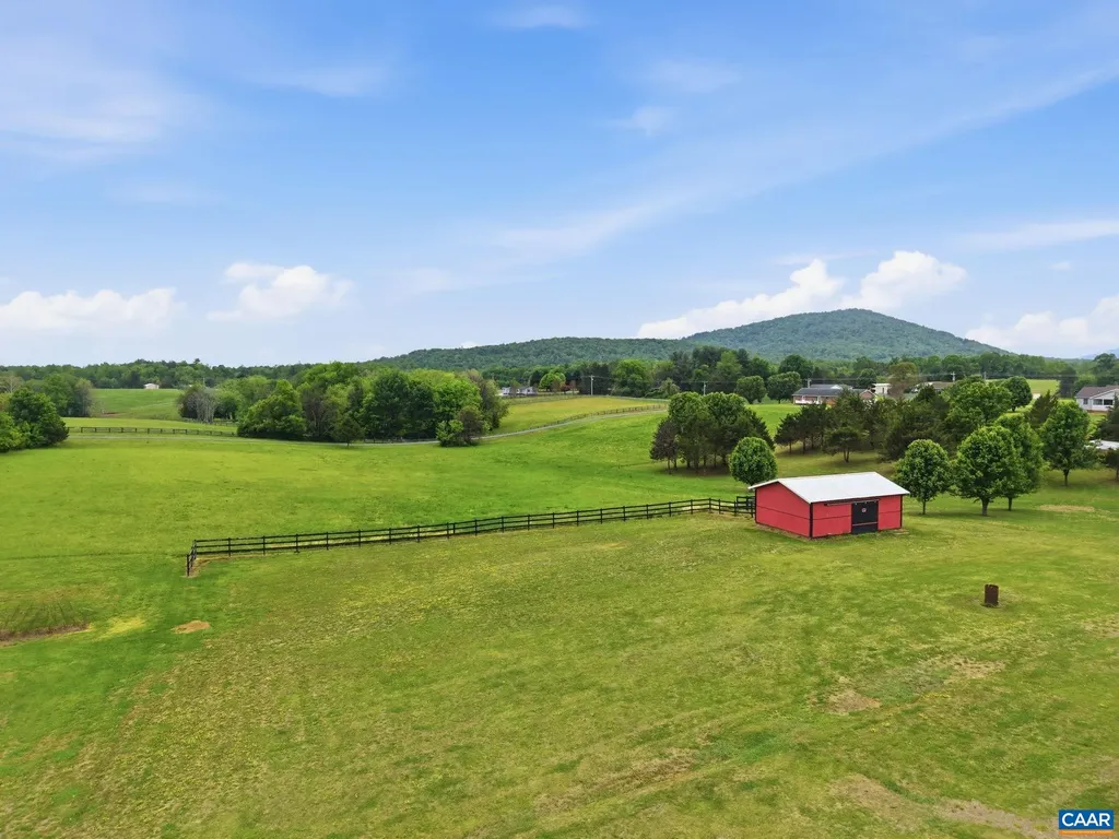 10002 Dyke Road Stanardsville VA 22973