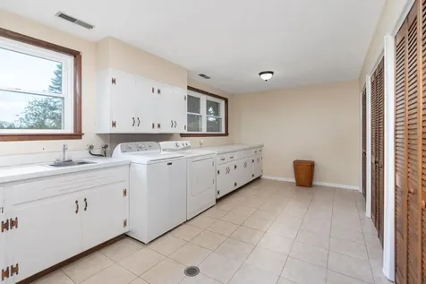 2061 Old Greenville Road Staunton VA 24401
