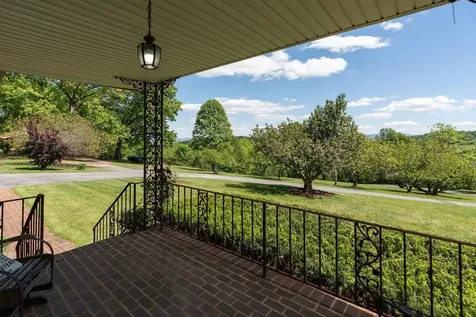 2061 Old Greenville Road Staunton VA 24401