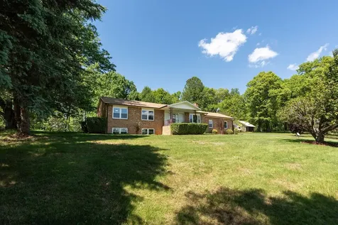 2061 Old Greenville Road Staunton VA 24401