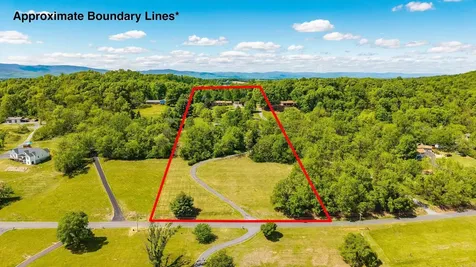 2061 Old Greenville Road Staunton VA 24401