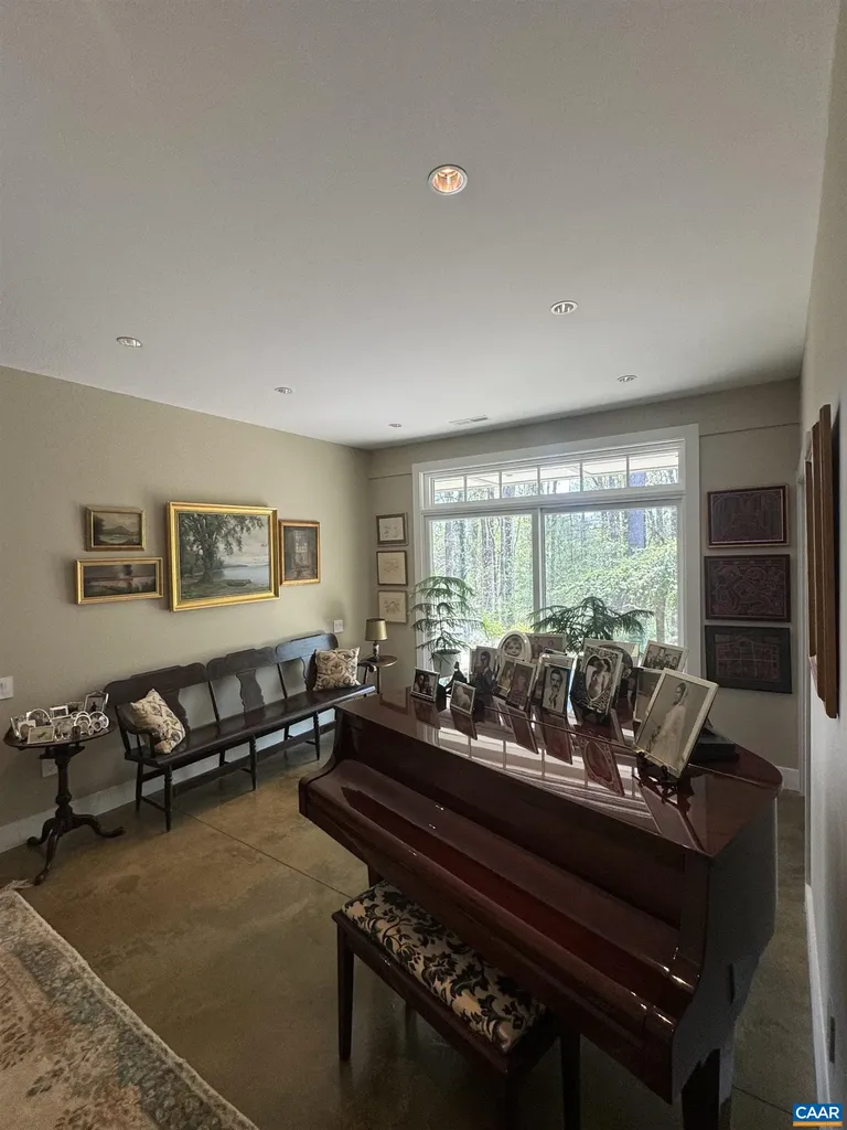 889 Old Garth Road Charlottesville VA 22901