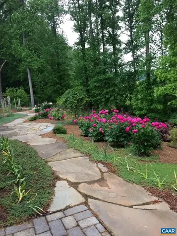 889 Old Garth Road Charlottesville VA 22901