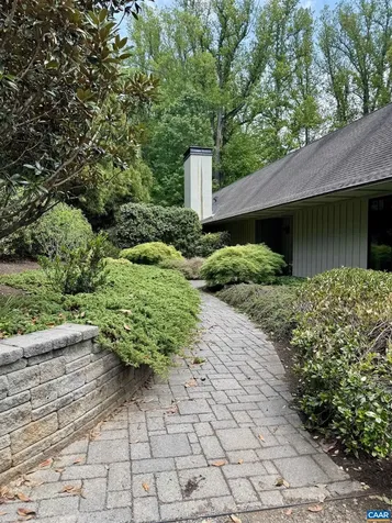 889 Old Garth Road Charlottesville VA 22901