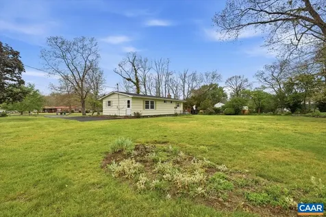 147 Rankin Lane Stuarts Draft VA 24477