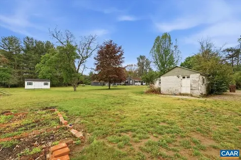 147 Rankin Lane Stuarts Draft VA 24477