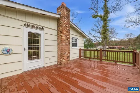 147 Rankin Lane Stuarts Draft VA 24477