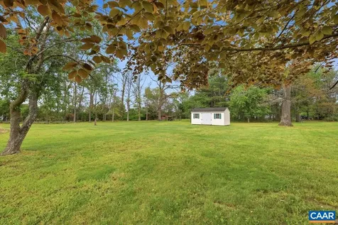 147 Rankin Lane Stuarts Draft VA 24477