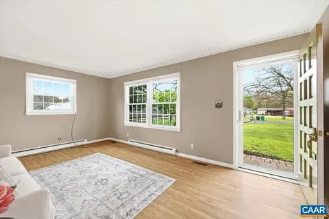 147 Rankin Lane Stuarts Draft VA 24477