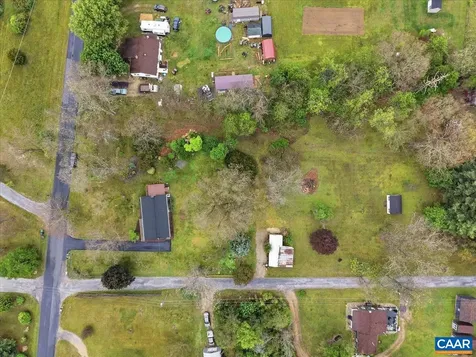 147 Rankin Lane Stuarts Draft VA 24477