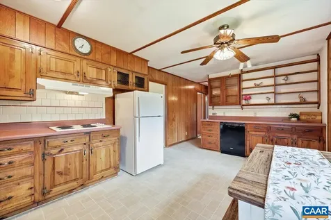 147 Rankin Lane Stuarts Draft VA 24477