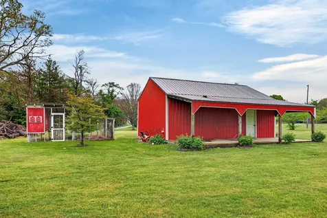 1582 Howardsville Turnpike Stuarts Draft VA 24477