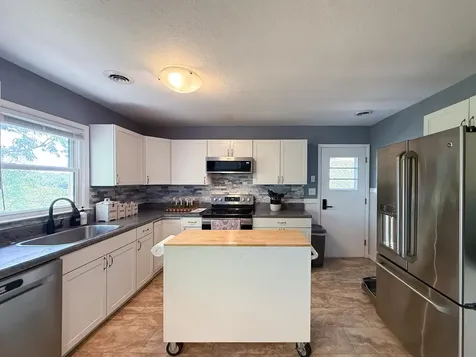 553 Hilltop Drive Staunton VA 24401
