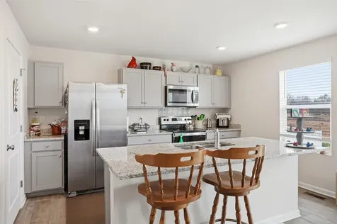 386 Mesa Court Broadway VA 22815