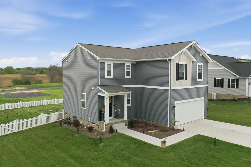 460 Mesa Court Broadway VA 22815
