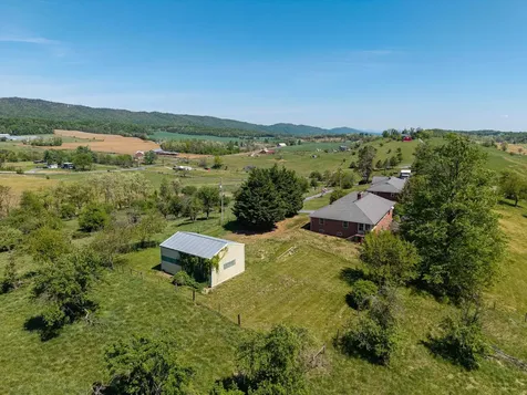 7133 Turleytown Road Singers Glen VA 22850