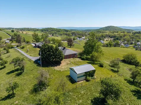 7133 Turleytown Road Singers Glen VA 22850