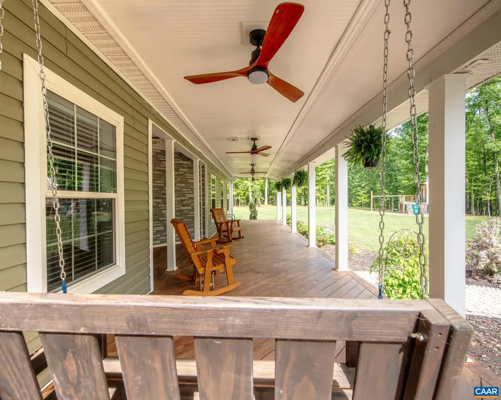 2016 Deep Creek Road Palmyra VA 22963