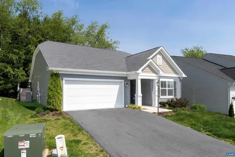 241 Vine Street Waynesboro VA 22980
