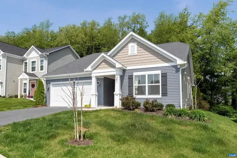 241 Vine Street Waynesboro VA 22980