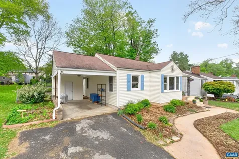 228 River Road Waynesboro VA 22980